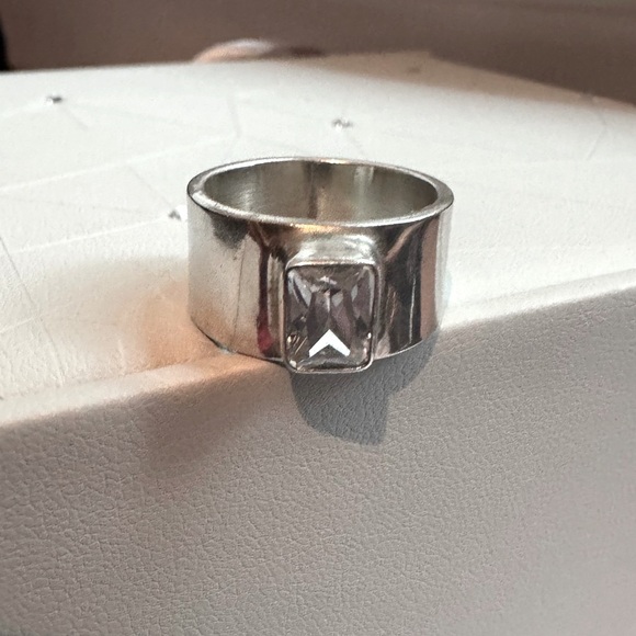 💎Stunning Vintage .925 Sterling Silver Ring with Clear Square Pave Crystal 💎 - Picture 15 of 16